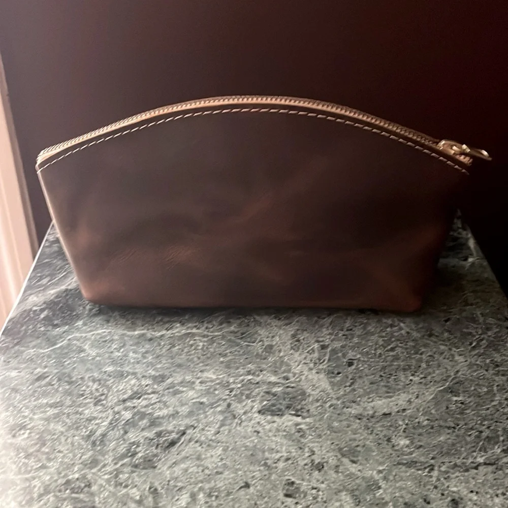 New Portland Leather Goods Eclipse. Dark smooth brown w. great pull up. - Picture 1 of 5